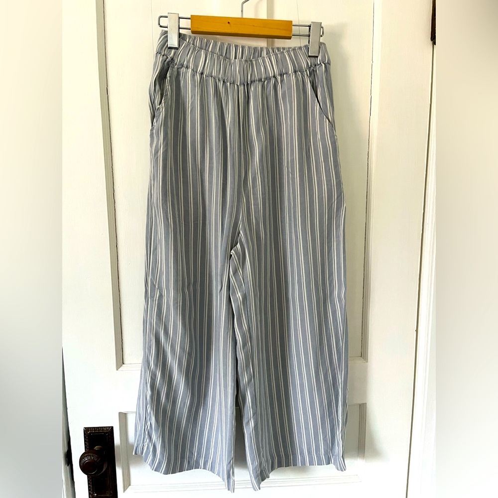 Wide leg flowy casual pants